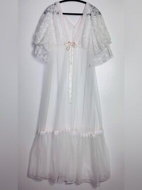 Tosca Vintage Nightgown Size M White Lace Chiffon Romantic Bridal Cottagecore
